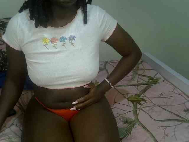 Ebonycherry webcam