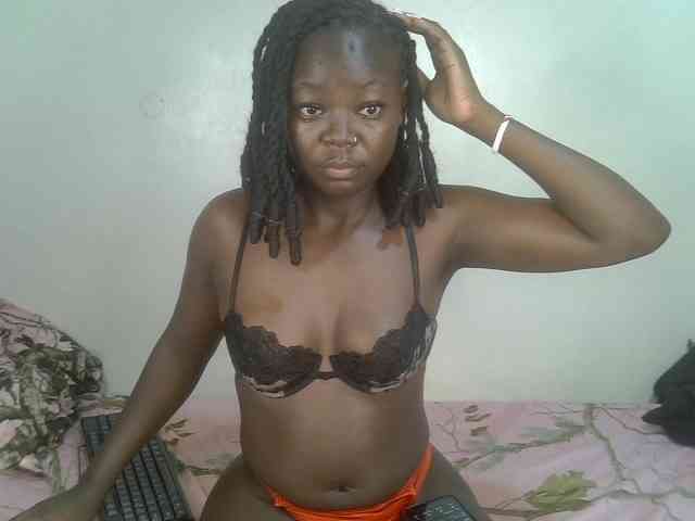 Ebonycherry webcam