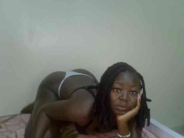 Ebonycherry webcam