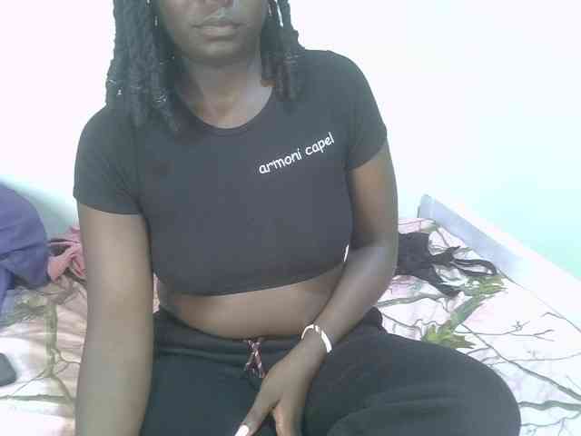 Ebonycherry webcam