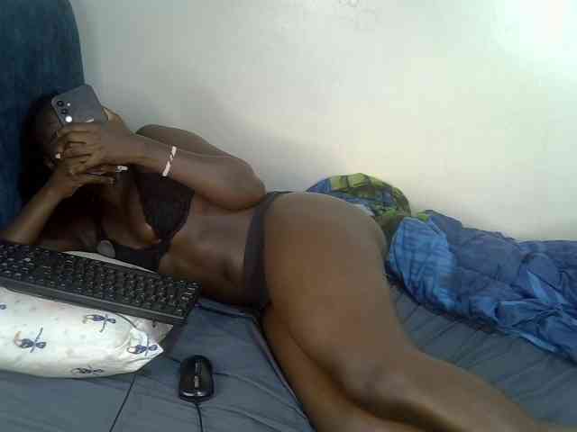 Ebonycherry webcam