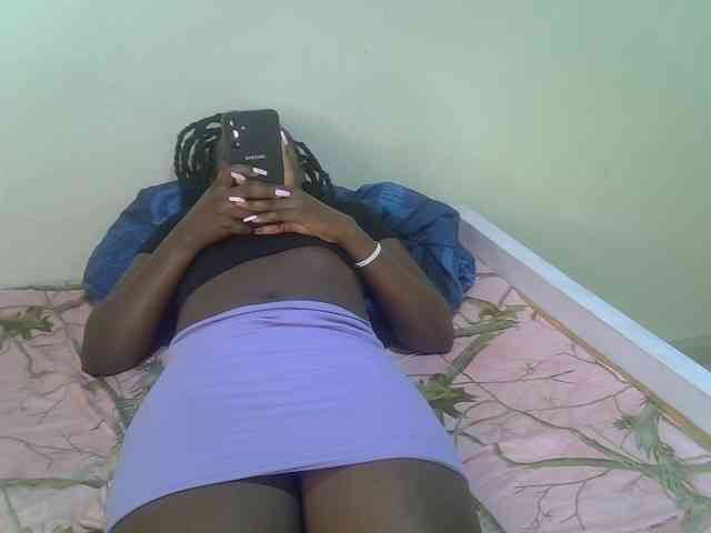 Ebonycherry webcam