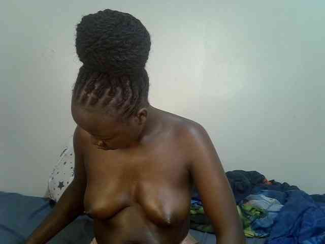 Ebonycherry webcam