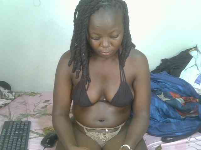 Ebonycherry webcam