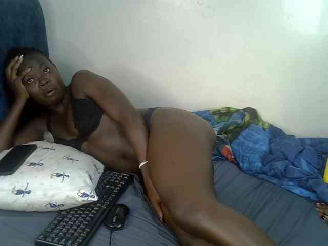 Ebonycherry webcam