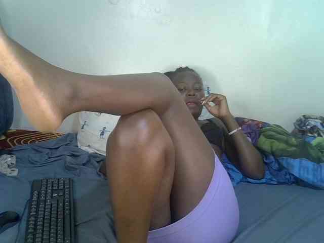 Ebonycherry webcam