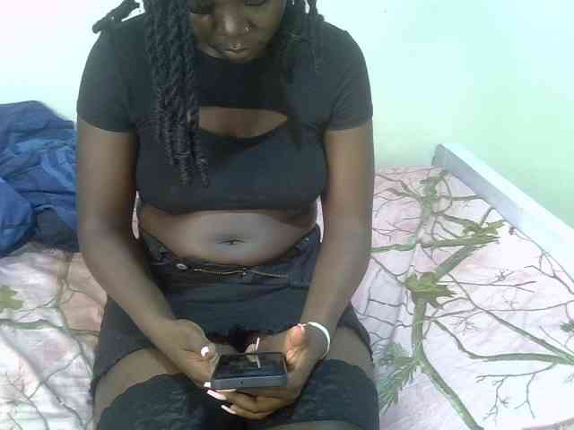 Ebonycherry webcam