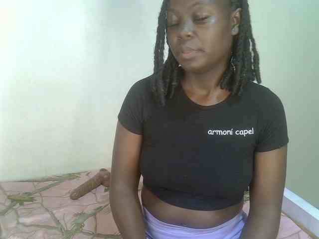 Ebonycherry webcam