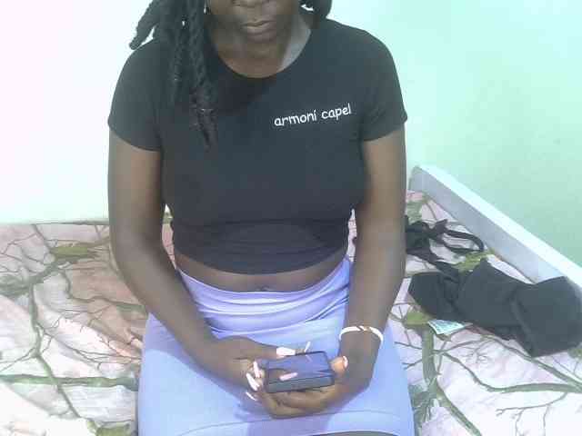Ebonycherry webcam