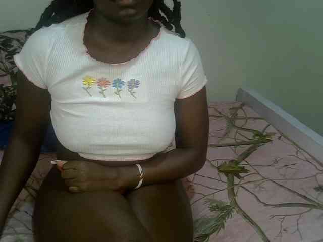 Ebonycherry webcam