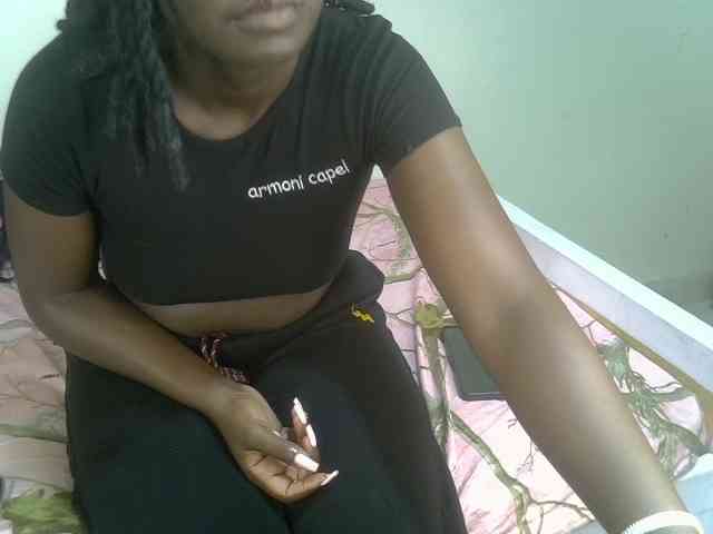 Ebonycherry webcam