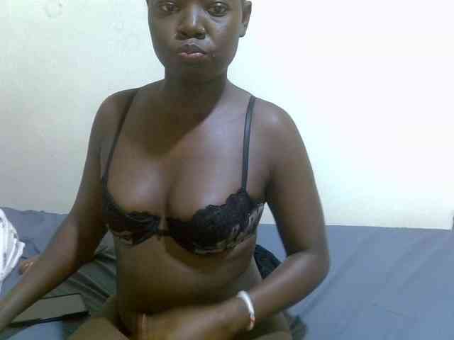 Ebonycherry webcam