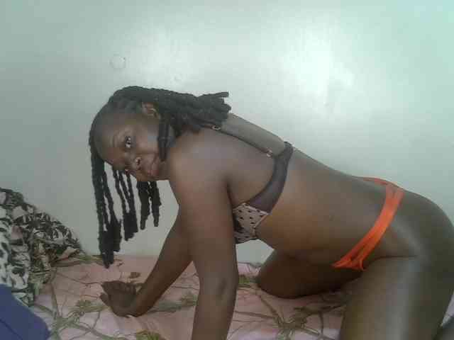 Ebonycherry webcam