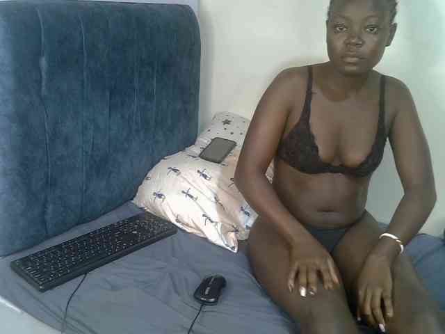 Ebonycherry webcam