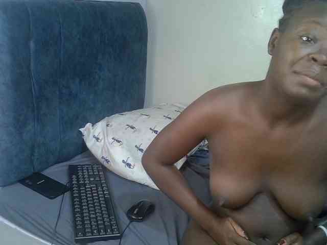 Ebonycherry webcam