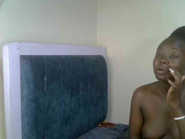 Ebonycherry webcam