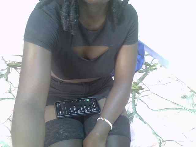 Ebonycherry webcam