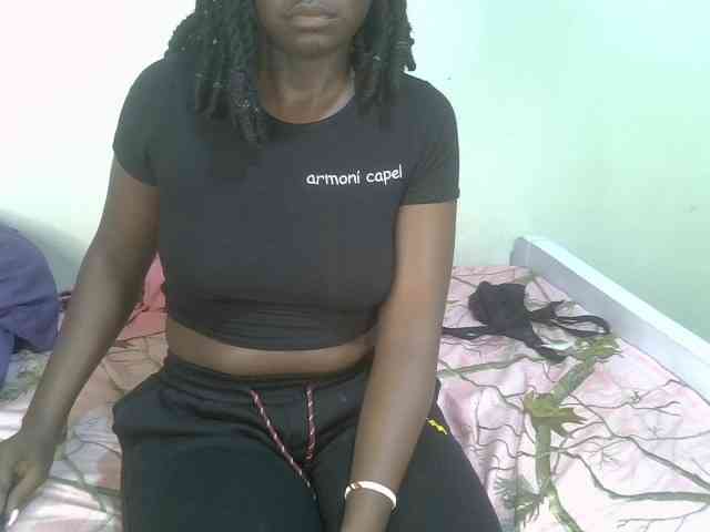 Ebonycherry webcam