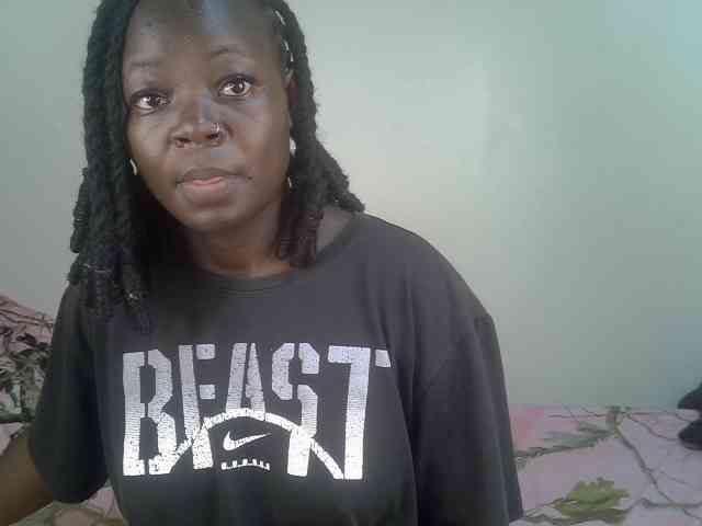 Ebonycherry webcam