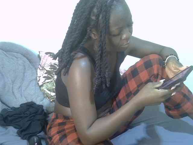 Ebonycherry webcam