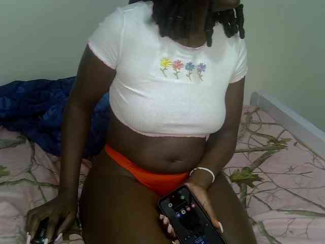 Ebonycherry webcam