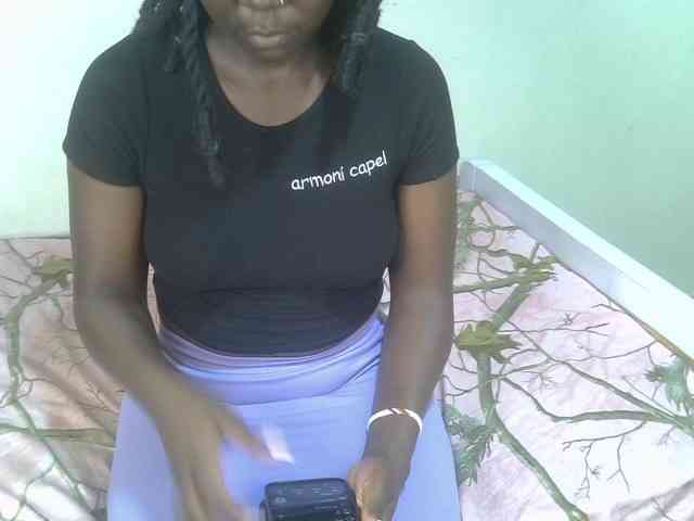 Ebonycherry webcam
