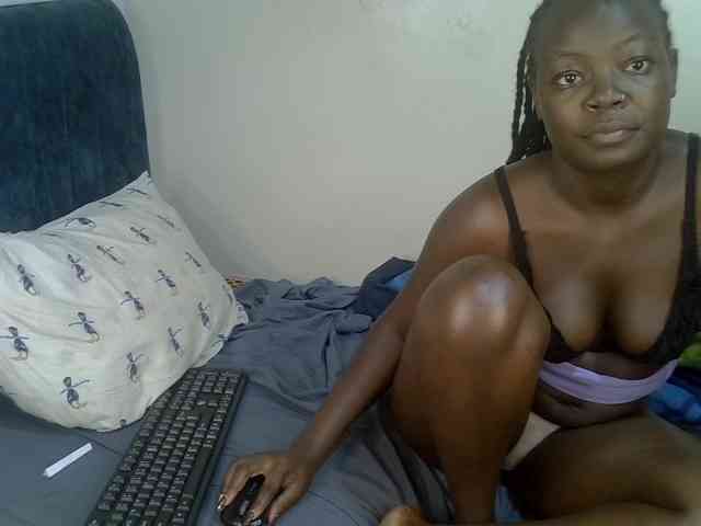 Ebonycherry webcam