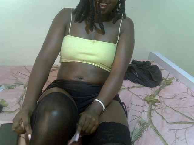 Ebonycherry webcam