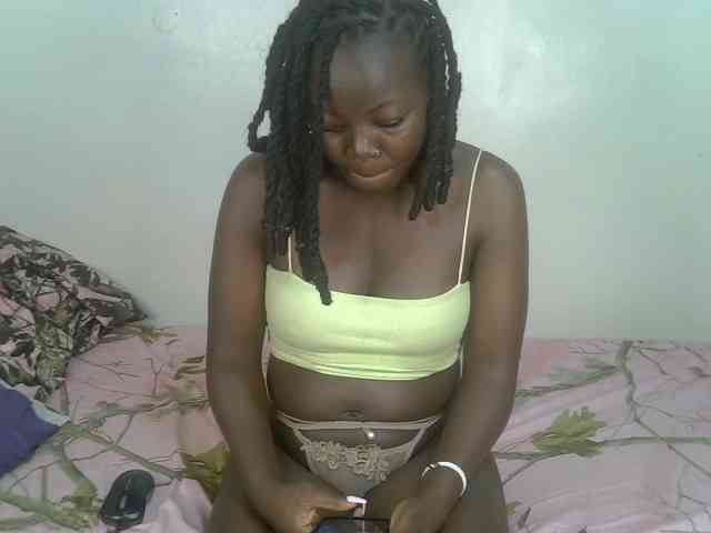 Ebonycherry webcam