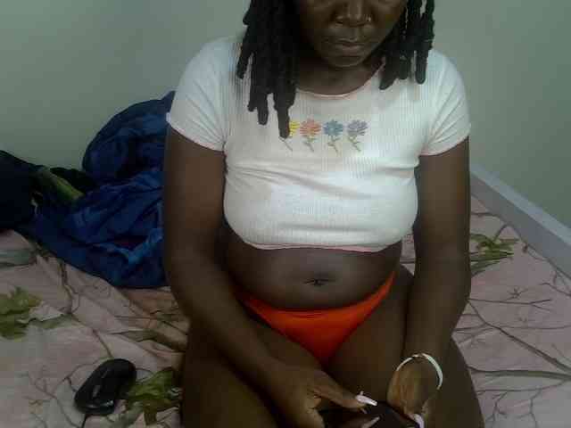 Ebonycherry webcam