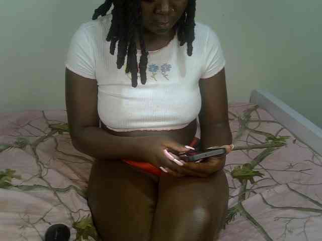 Ebonycherry webcam