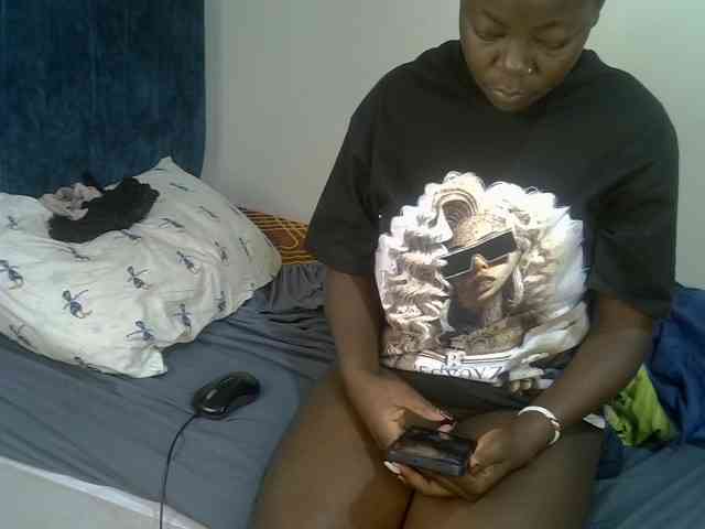 Ebonycherry webcam