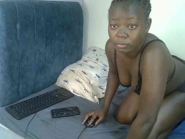 Ebonycherry webcam