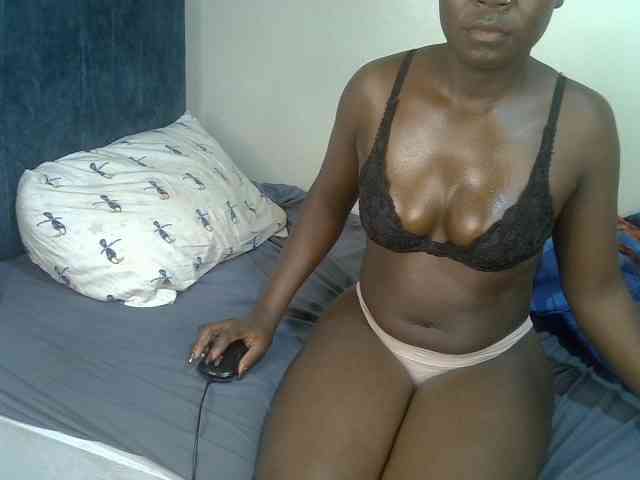 Ebonycherry webcam