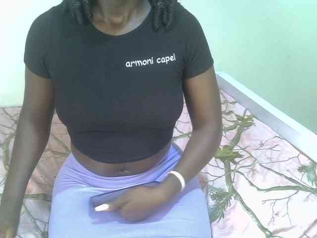 Ebonycherry webcam