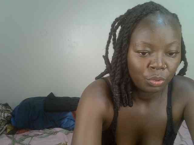 Ebonycherry webcam