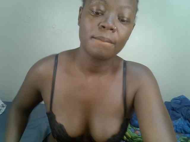 Ebonycherry webcam