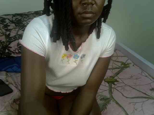 Ebonycherry webcam