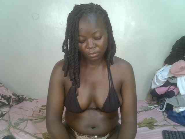 Ebonycherry webcam