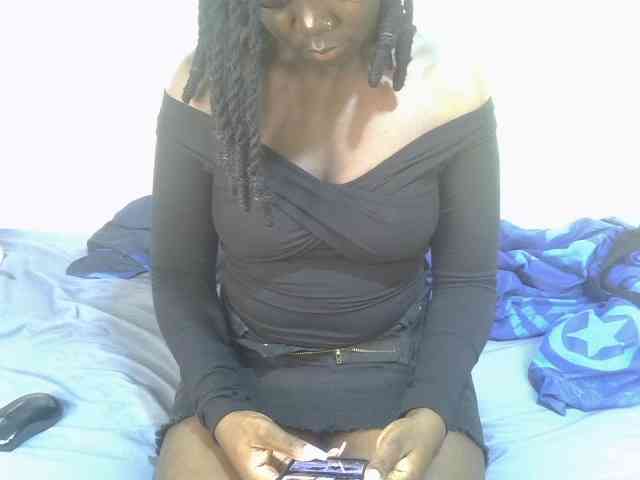 Ebonycherry webcam