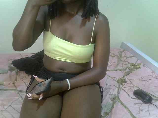 Ebonycherry webcam