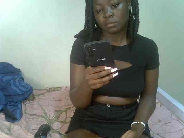 Ebonycherry webcam