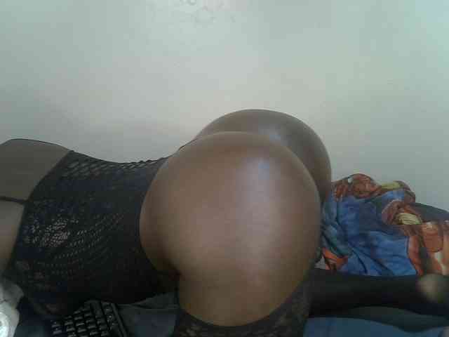 Ebonycherry webcam