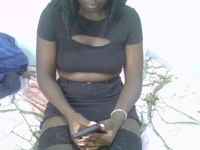 Ebonycherry webcam