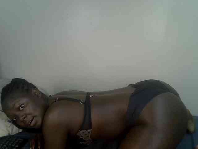 Ebonycherry webcam