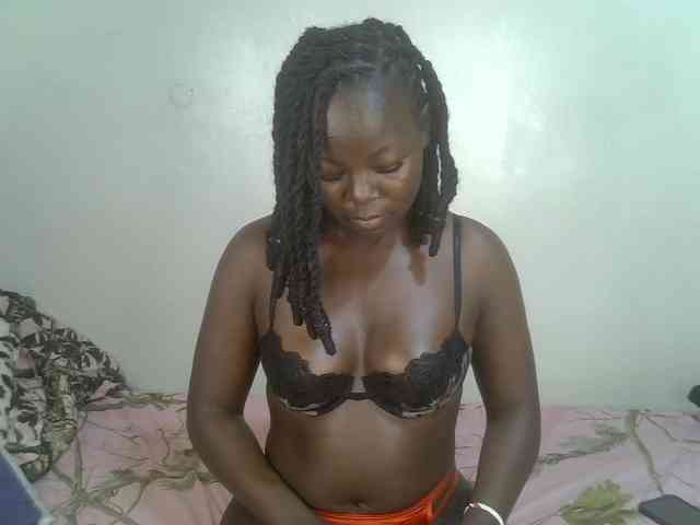 Ebonycherry webcam