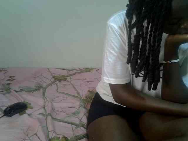 Ebonycherry webcam