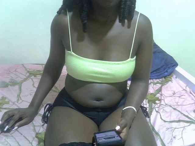 Ebonycherry webcam