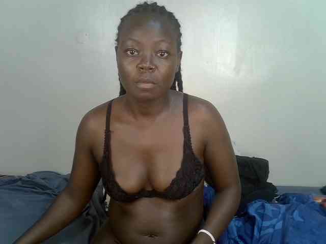 Ebonycherry webcam