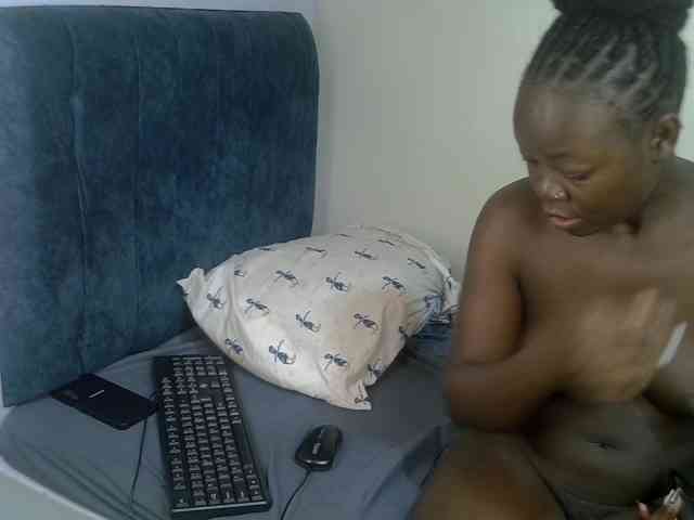 Ebonycherry webcam